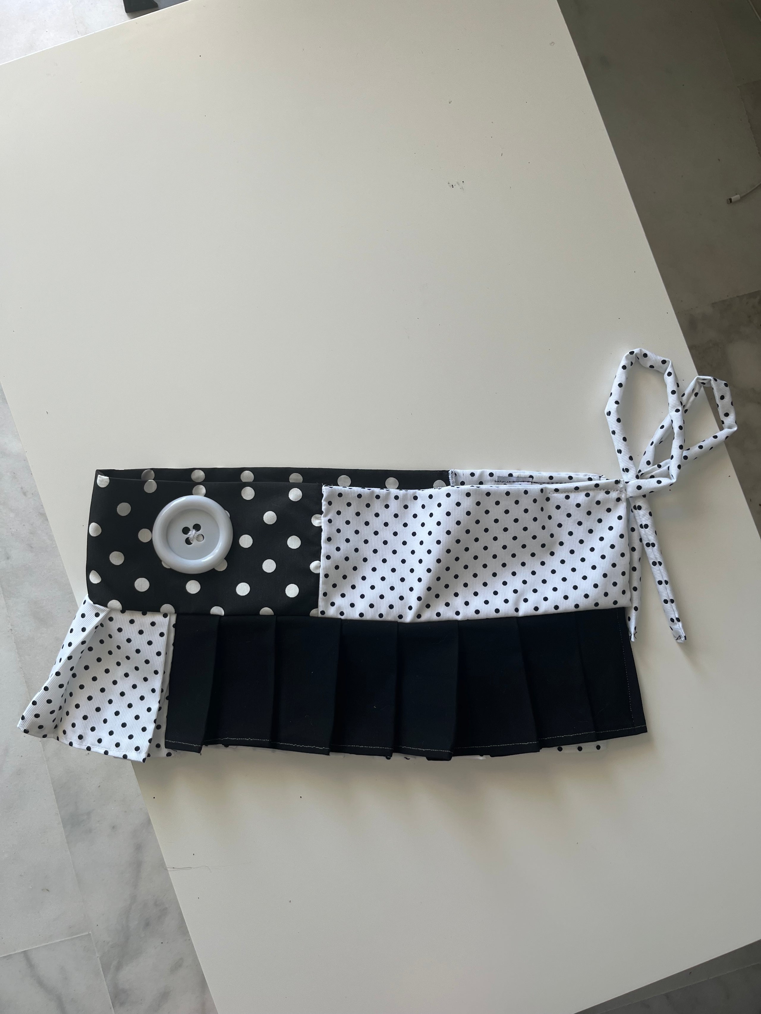 Mini skirt lunares negros y blancos