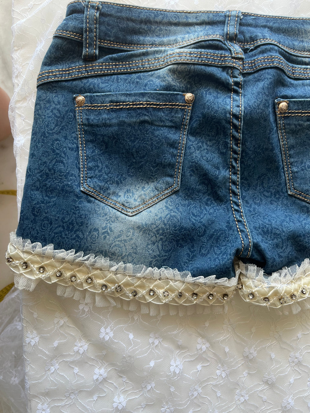 mini shorts encaje