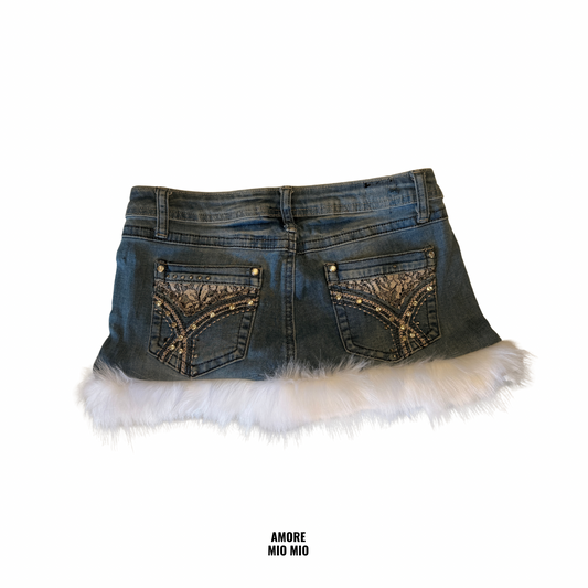 WHITE DENIM MINI SKIRT WITH FAUX FUR