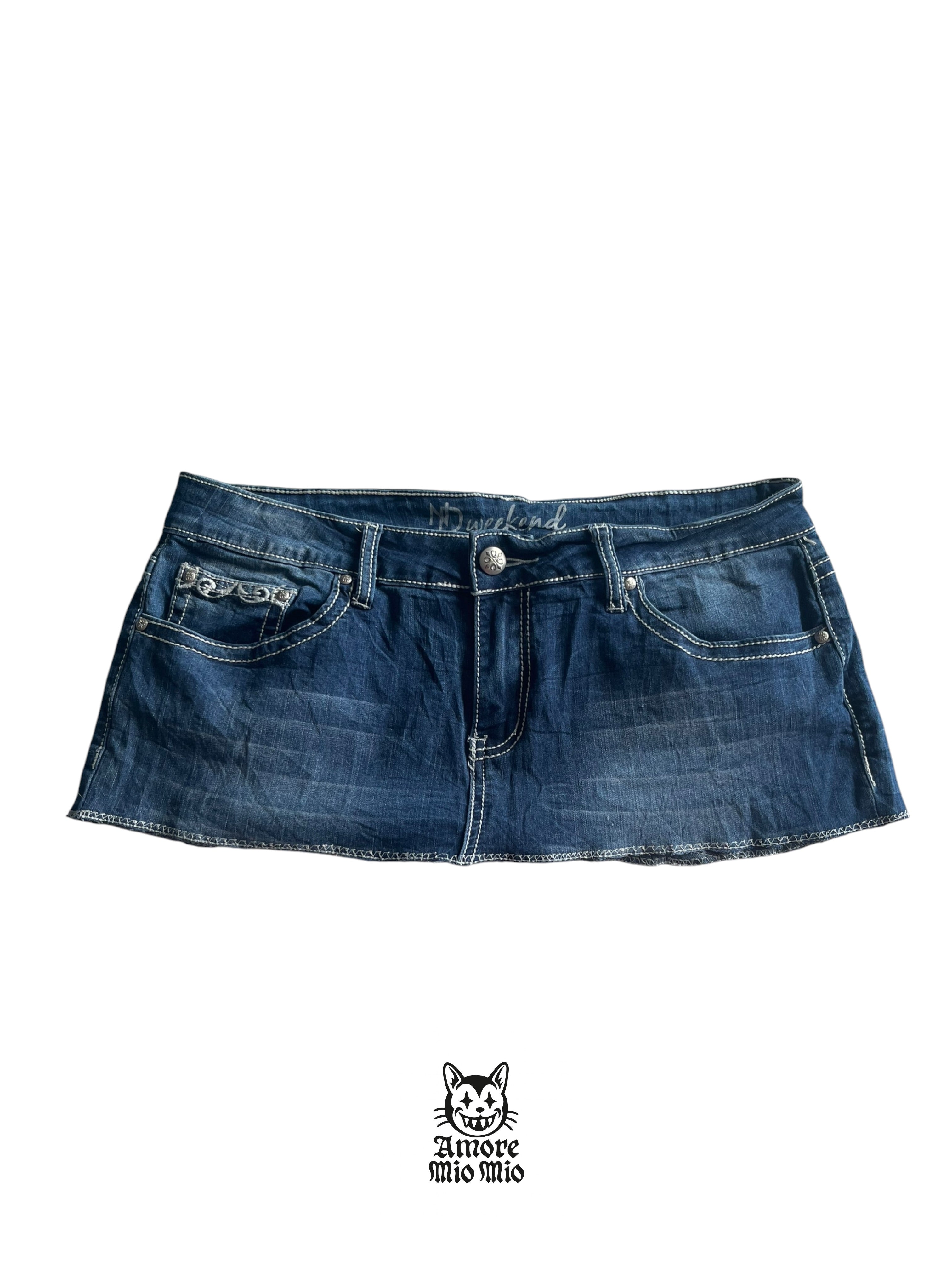 L Low-rise embroidered mini skirt