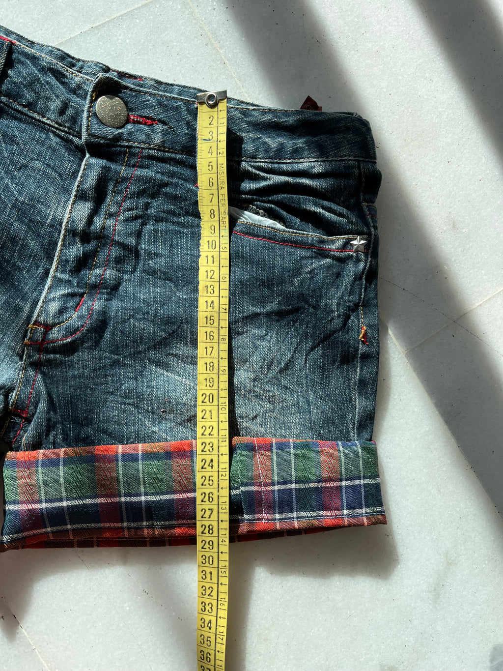 mini shorts con cuadros alternativos