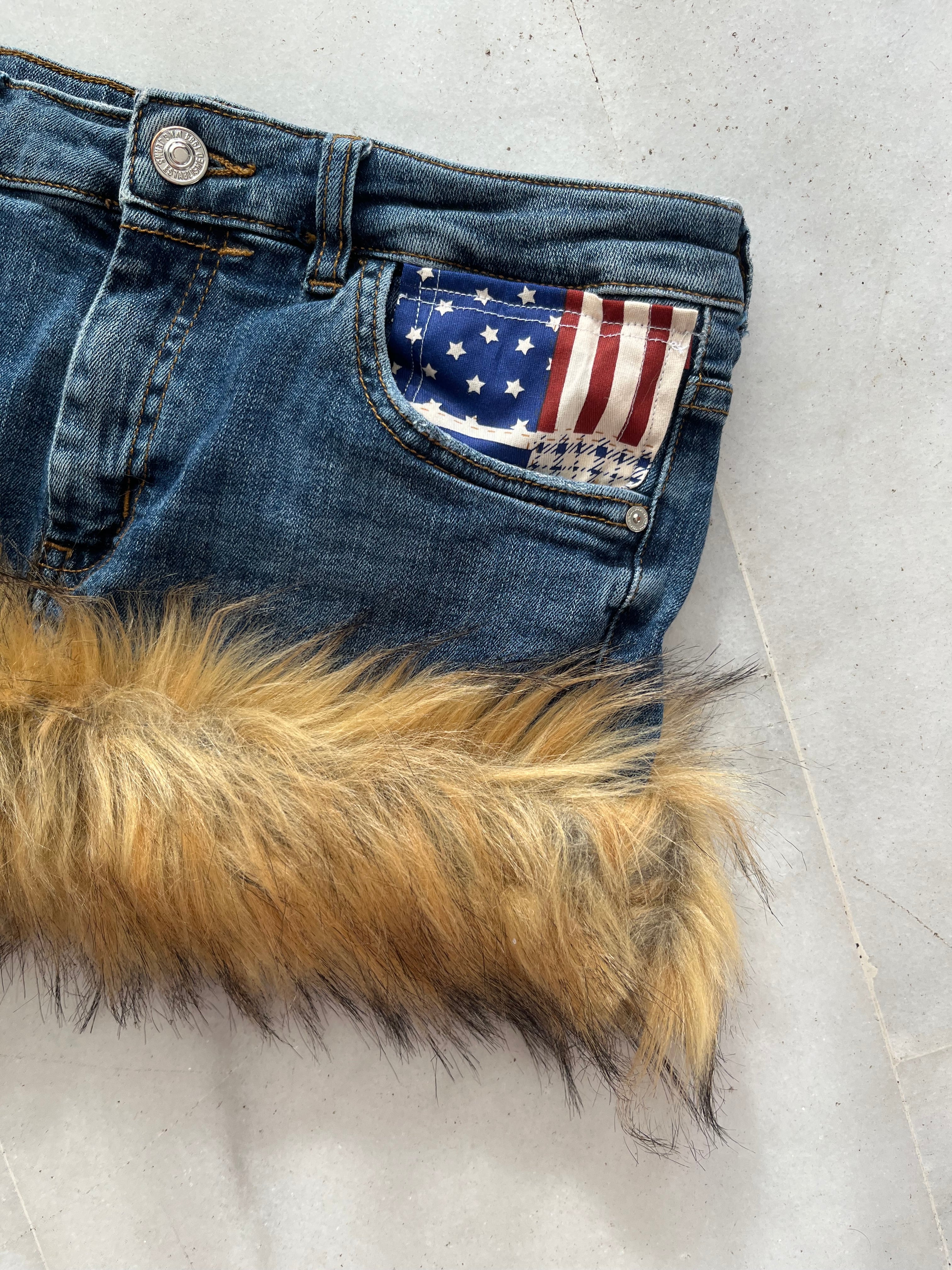 mini falda customizada con pelo