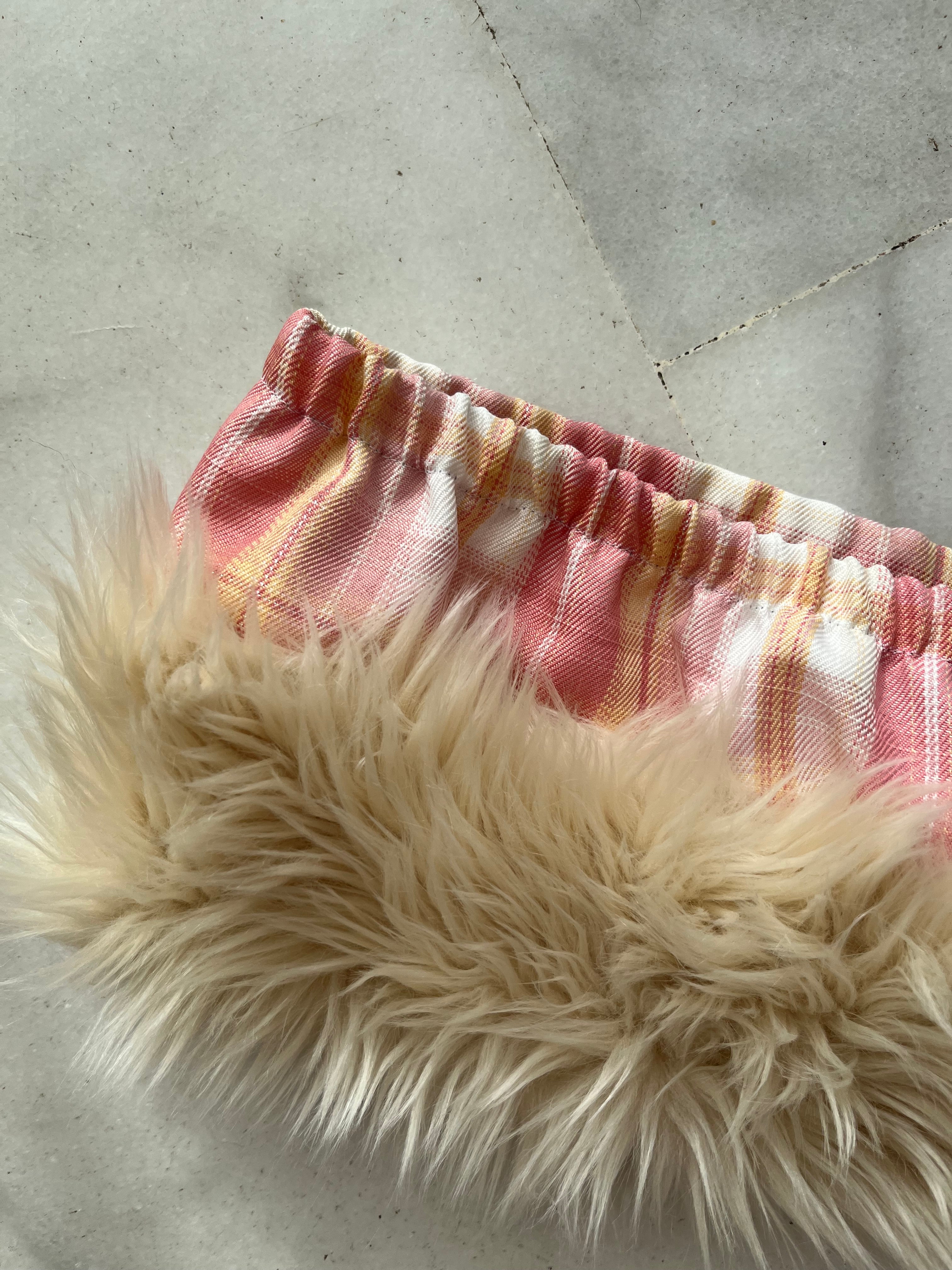 mini ultra falda con pelo