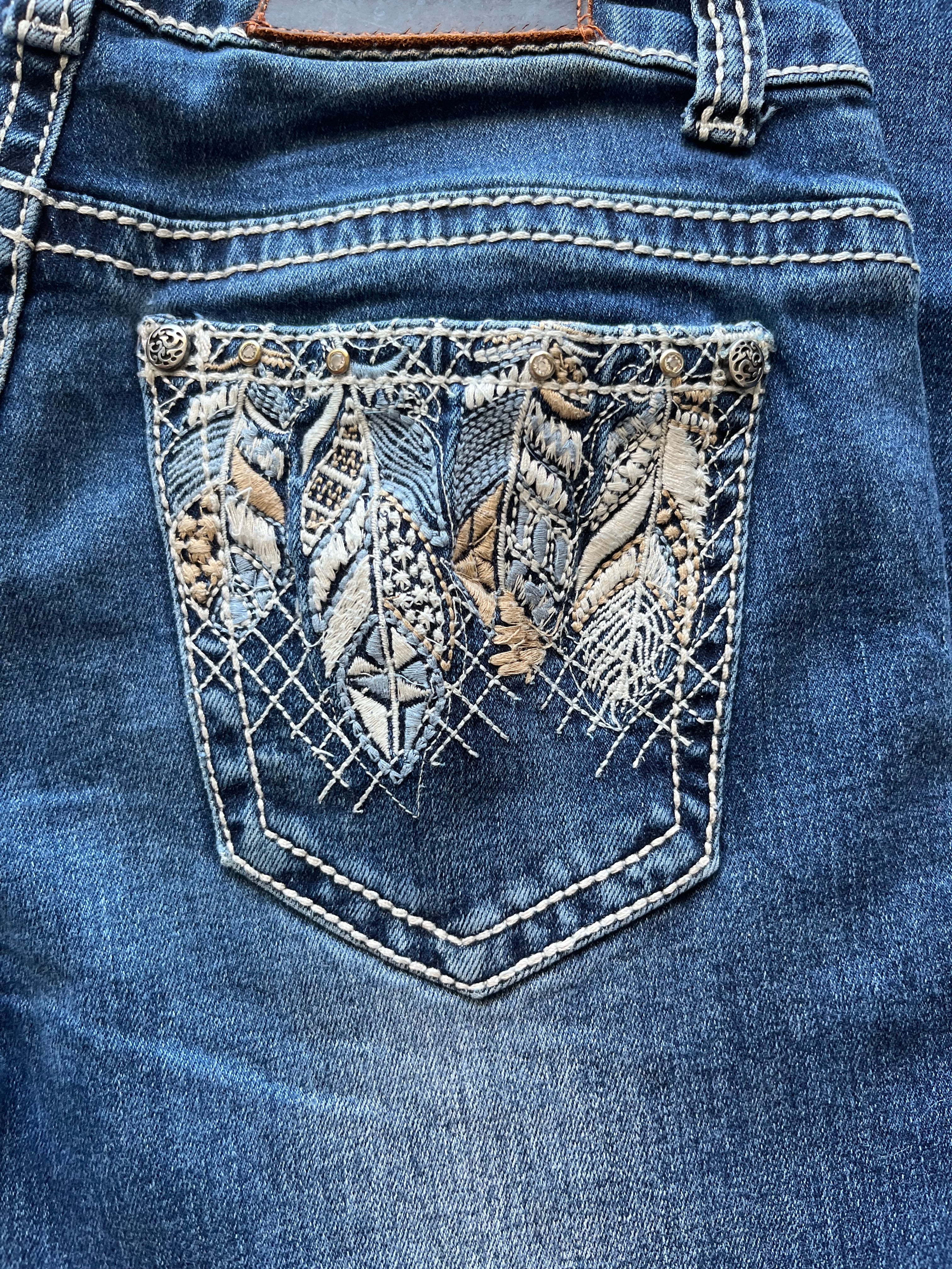 vaqueros campana con bordados vintage