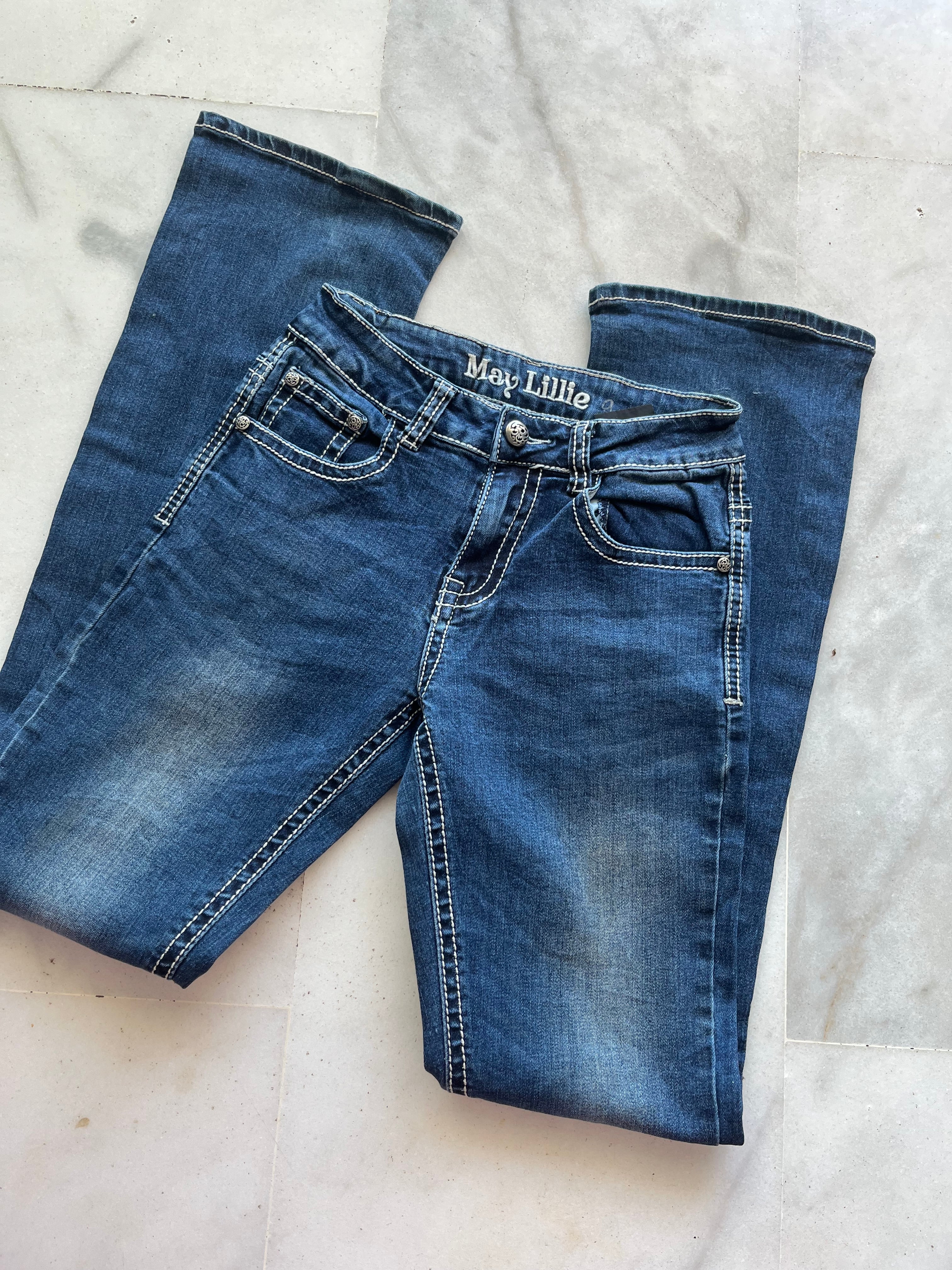 vaqueros campana con bordados vintage