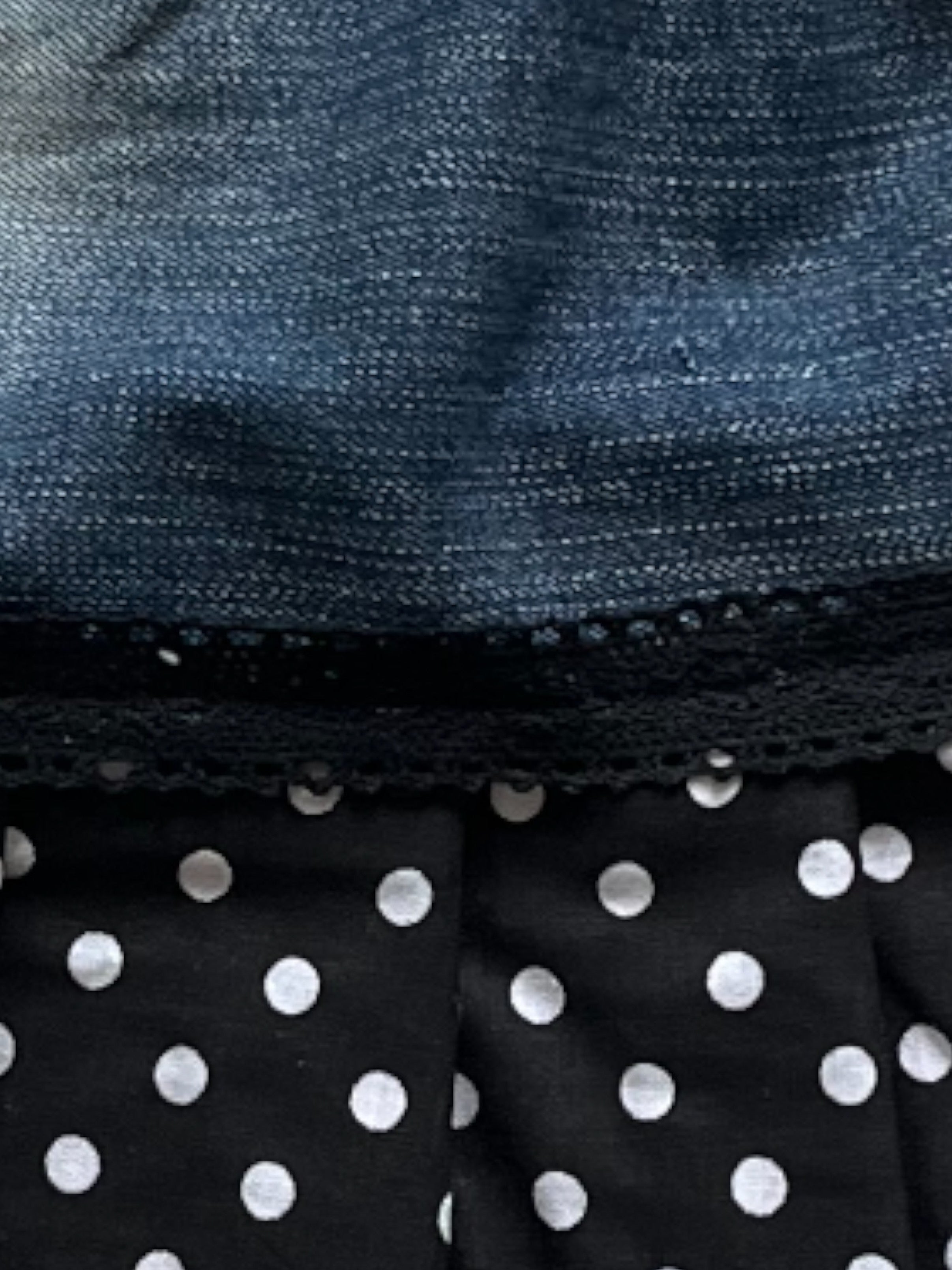 mini falda con tirantes