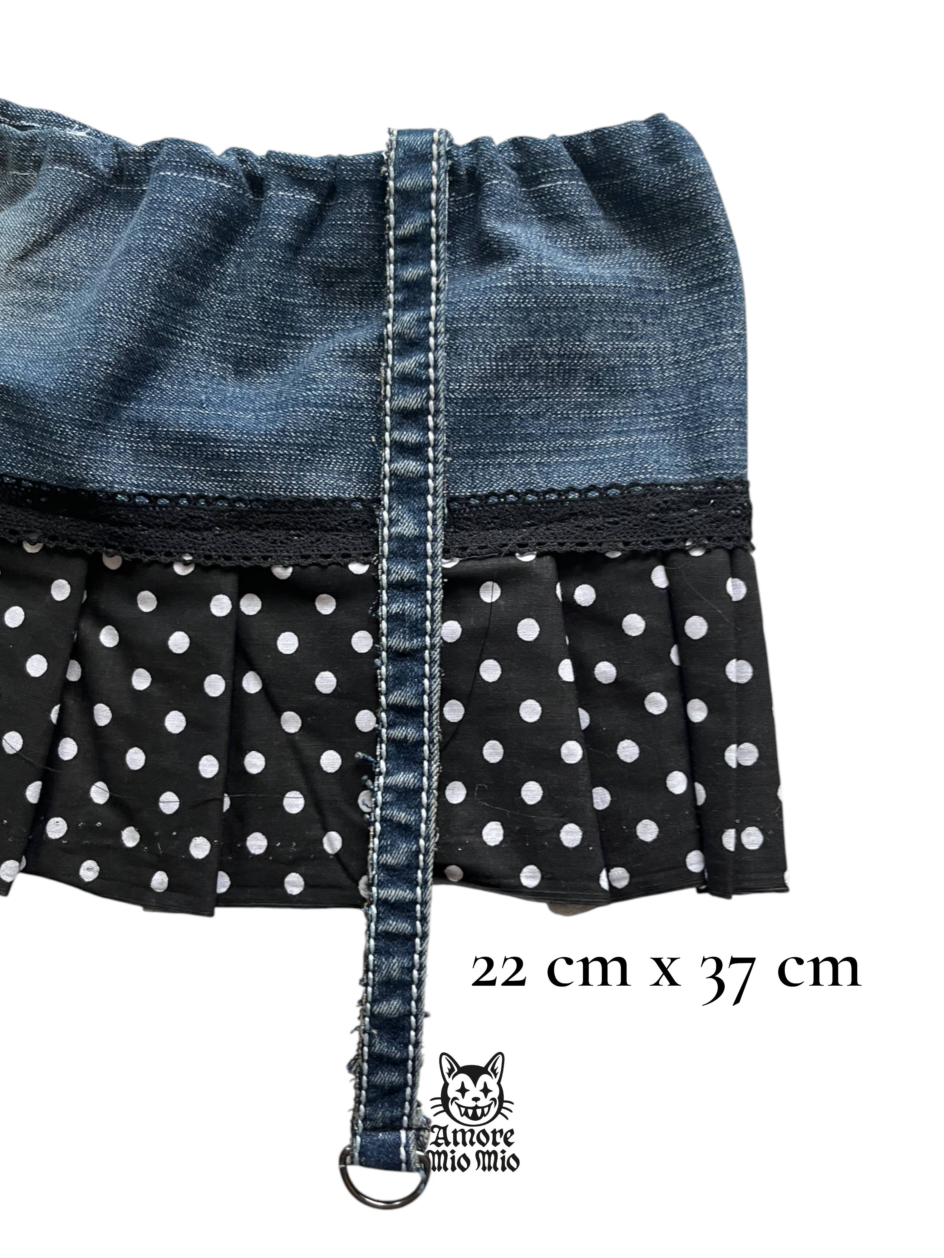 mini falda con tirantes