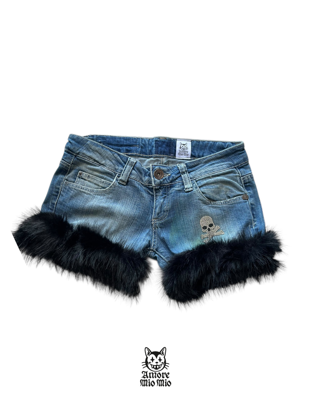 mini shorts tiro bajo con pelo