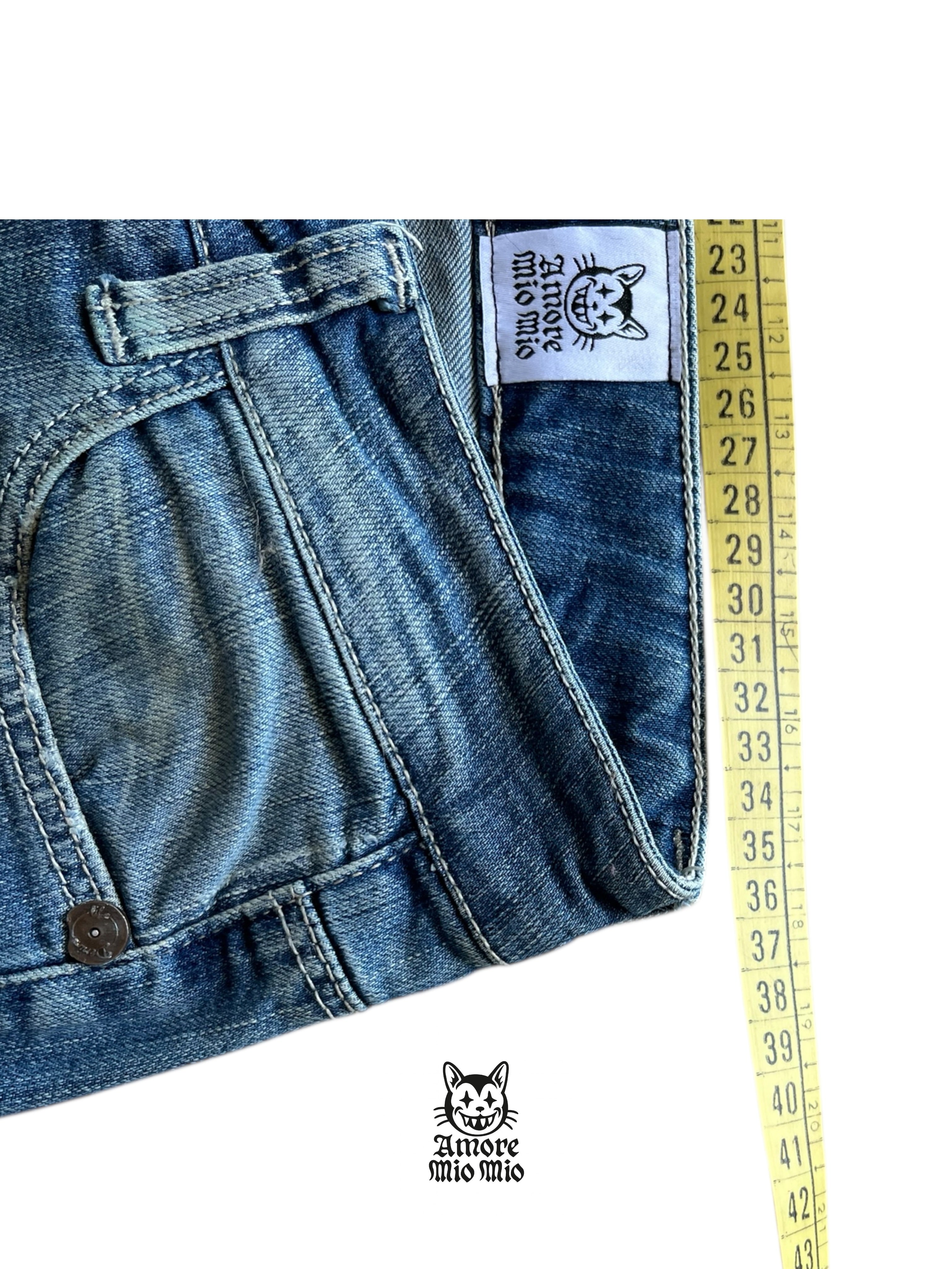 mini shorts tiro bajo con pelo