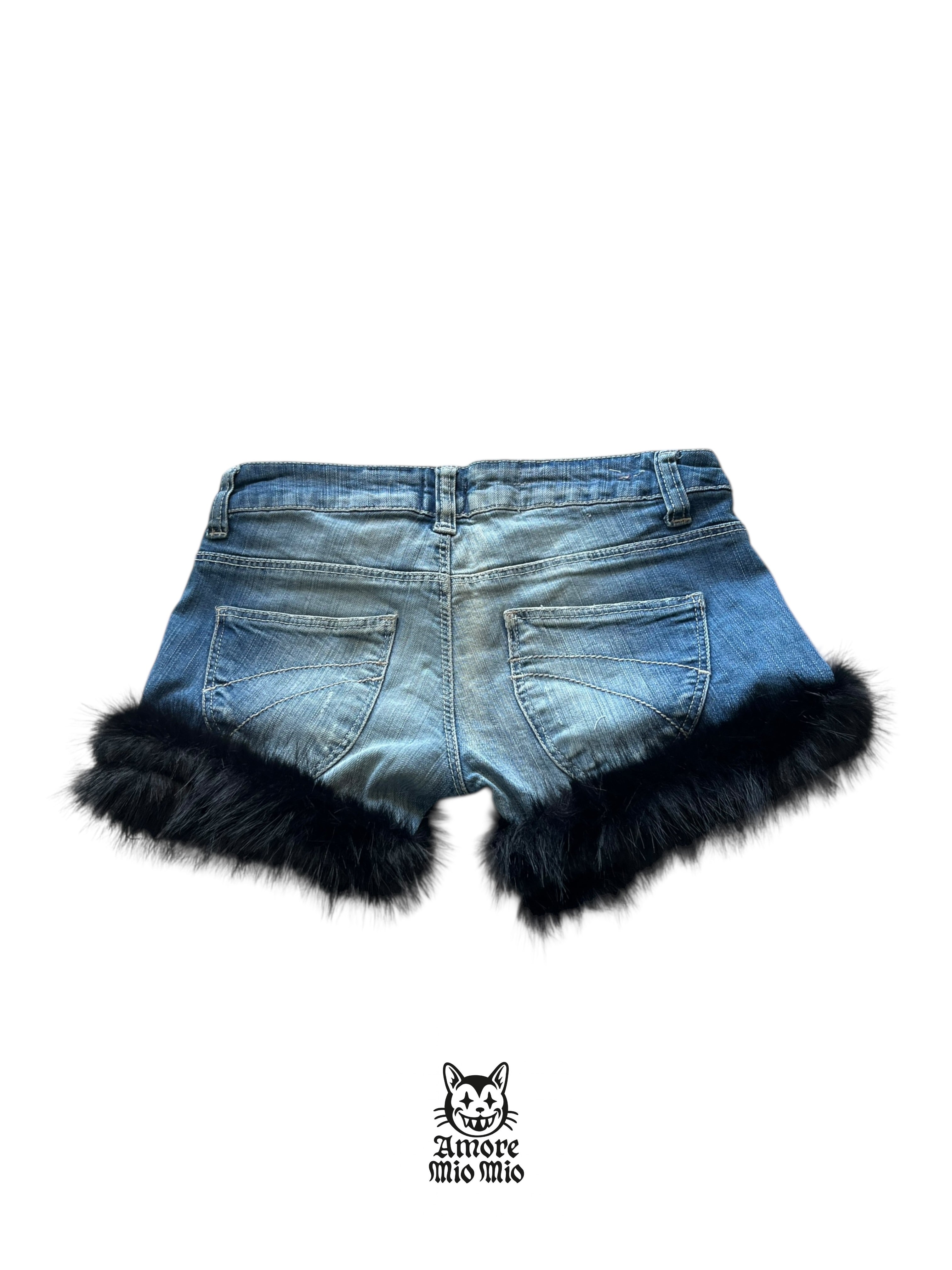 low-rise hot pants with fur