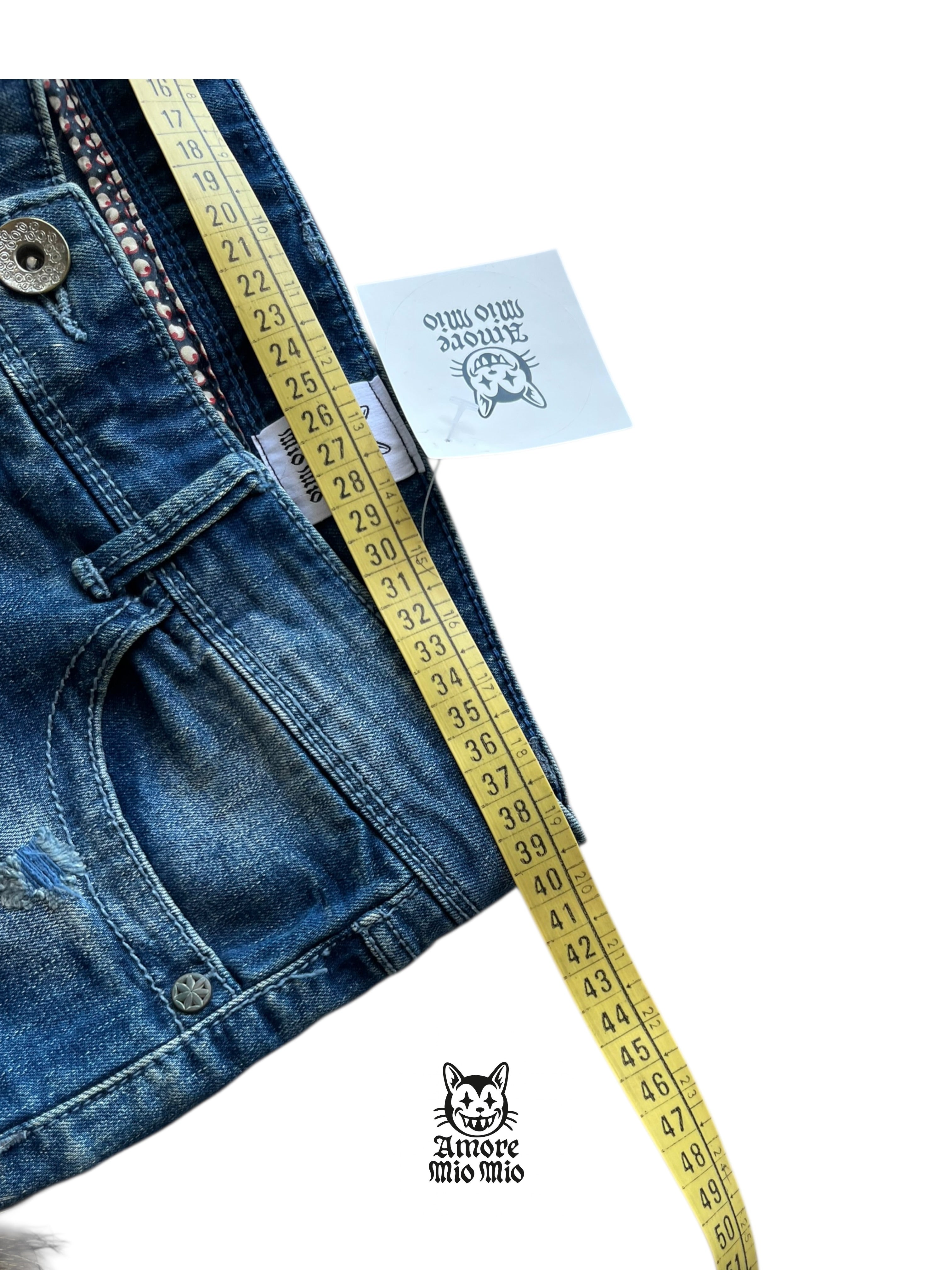 low-rise hot pants with fur