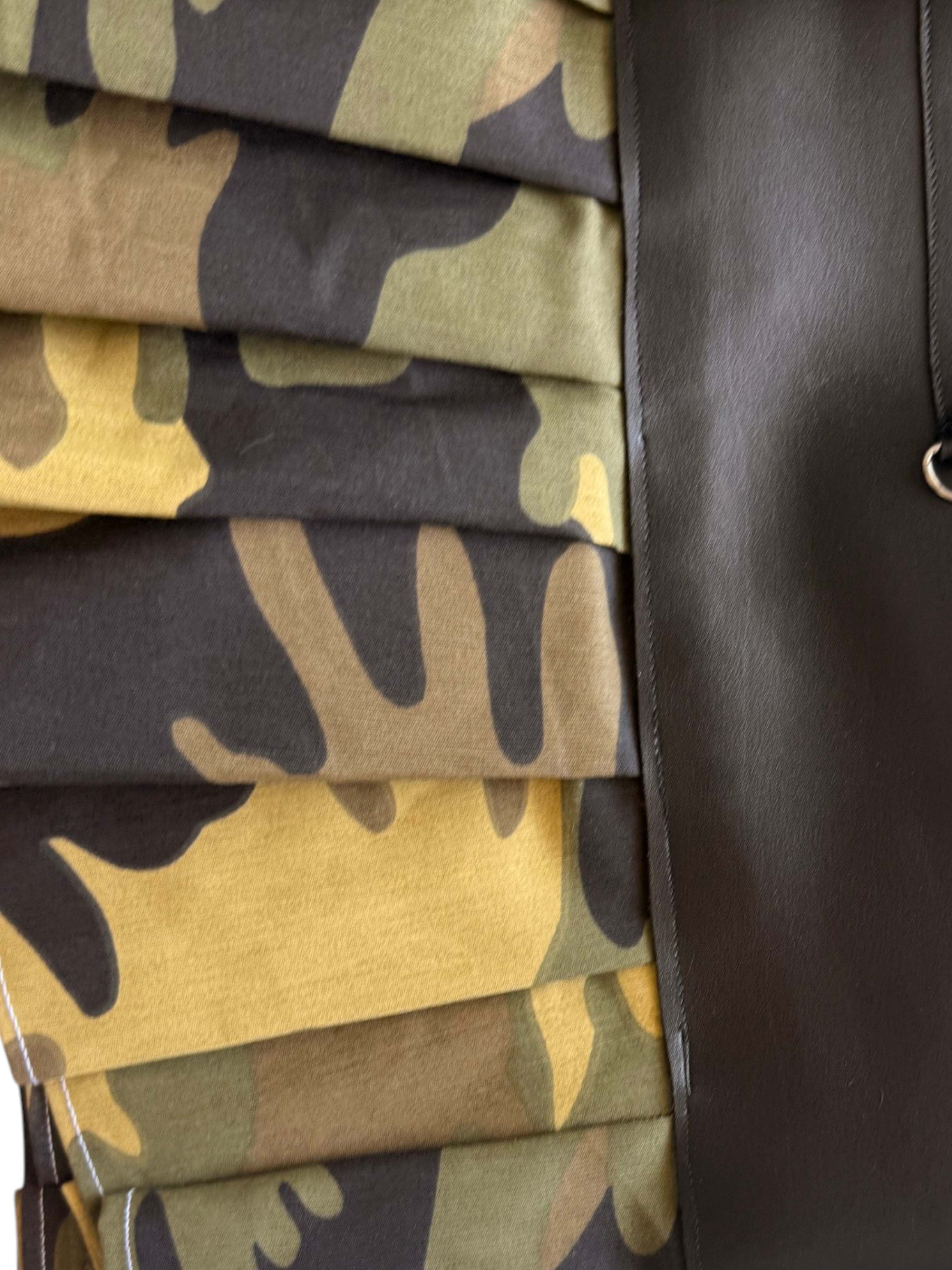 S mini falda militar polipiel